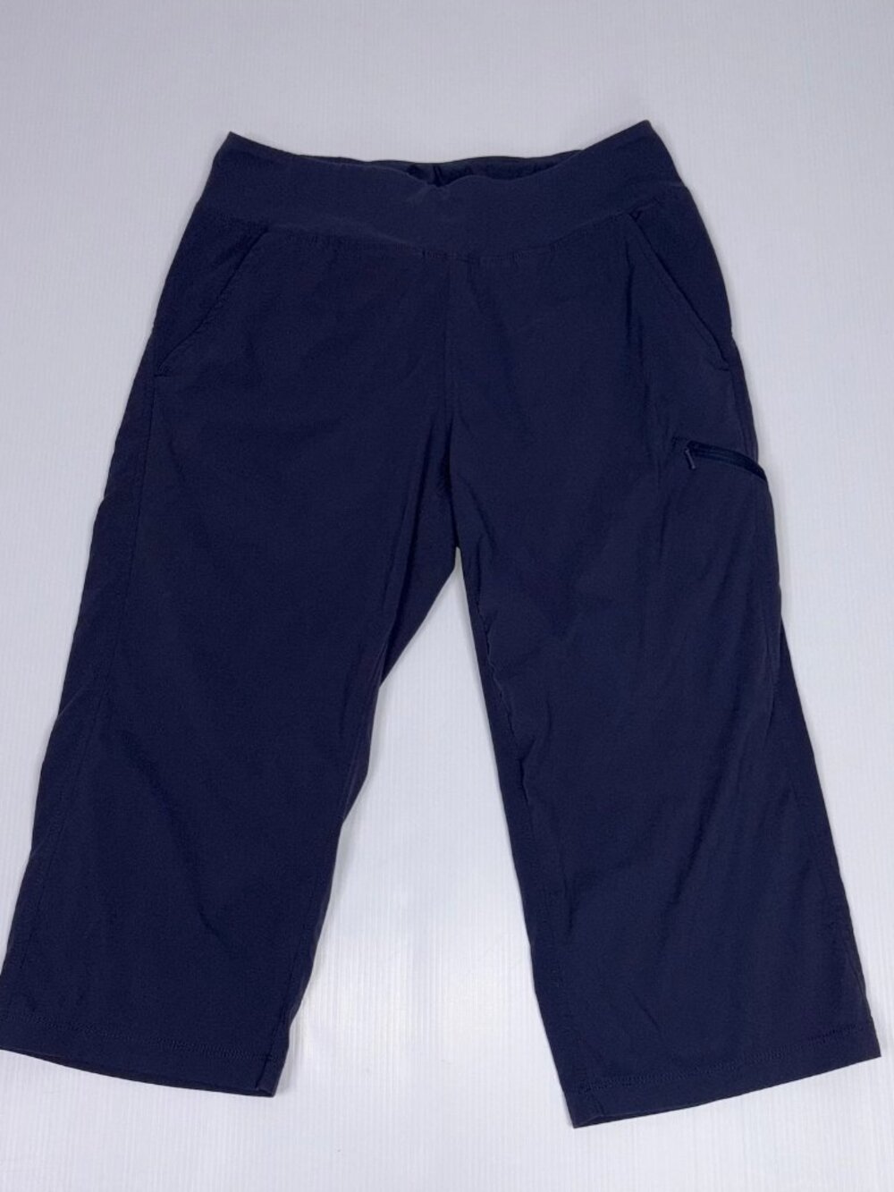 MOUNTAIN HARDWEAR women's capri Small